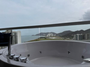 Hermosa Apartasuite con Jacuzzi